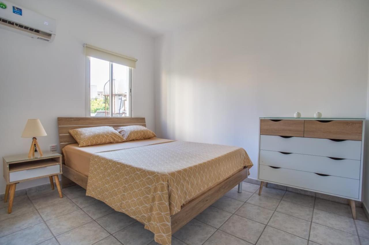 Downtown Larnaca Apartment ภายนอก รูปภาพ
